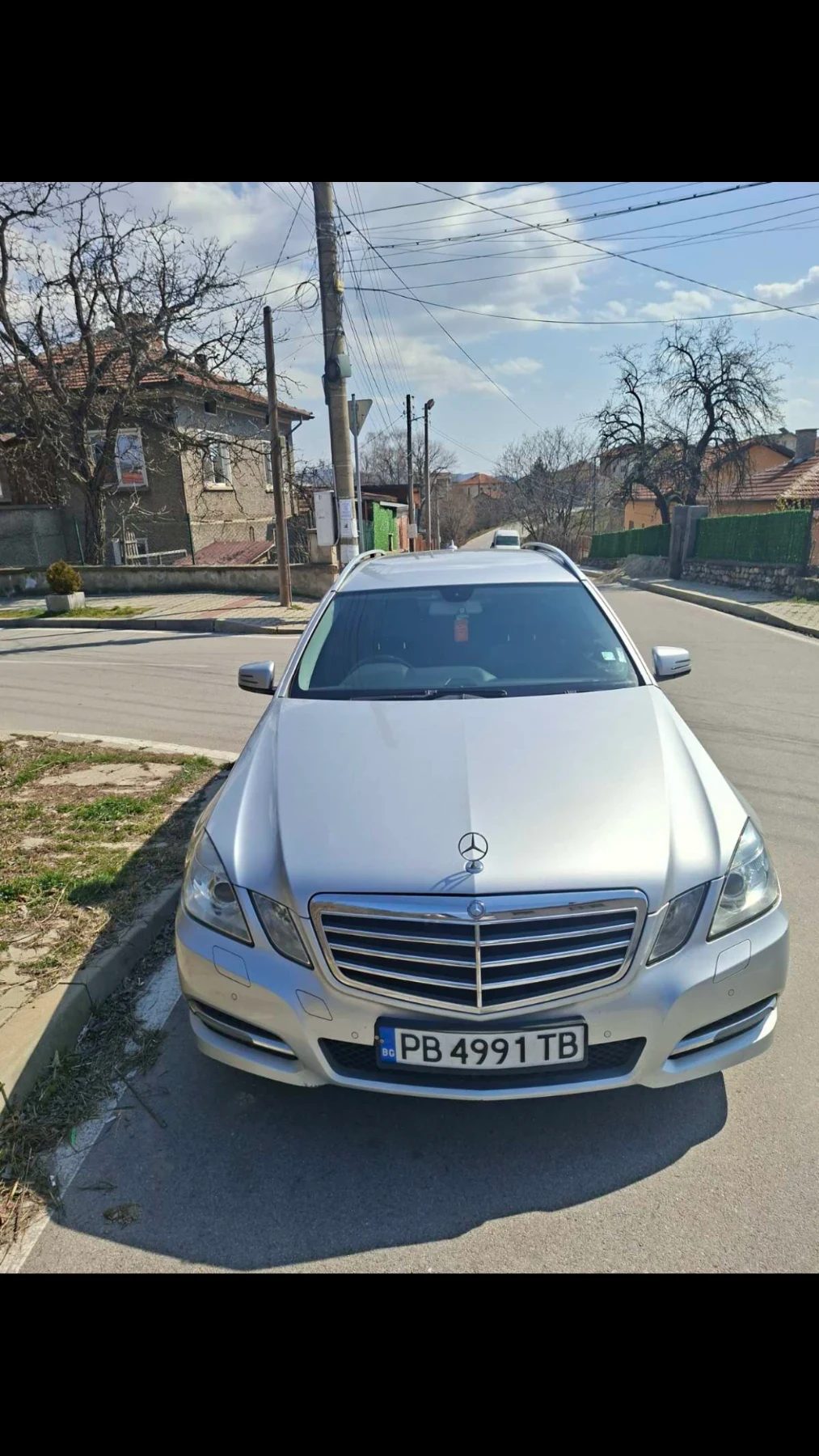 Mercedes-Benz E 220, снимка 1 - Автомобили и джипове - 53916760