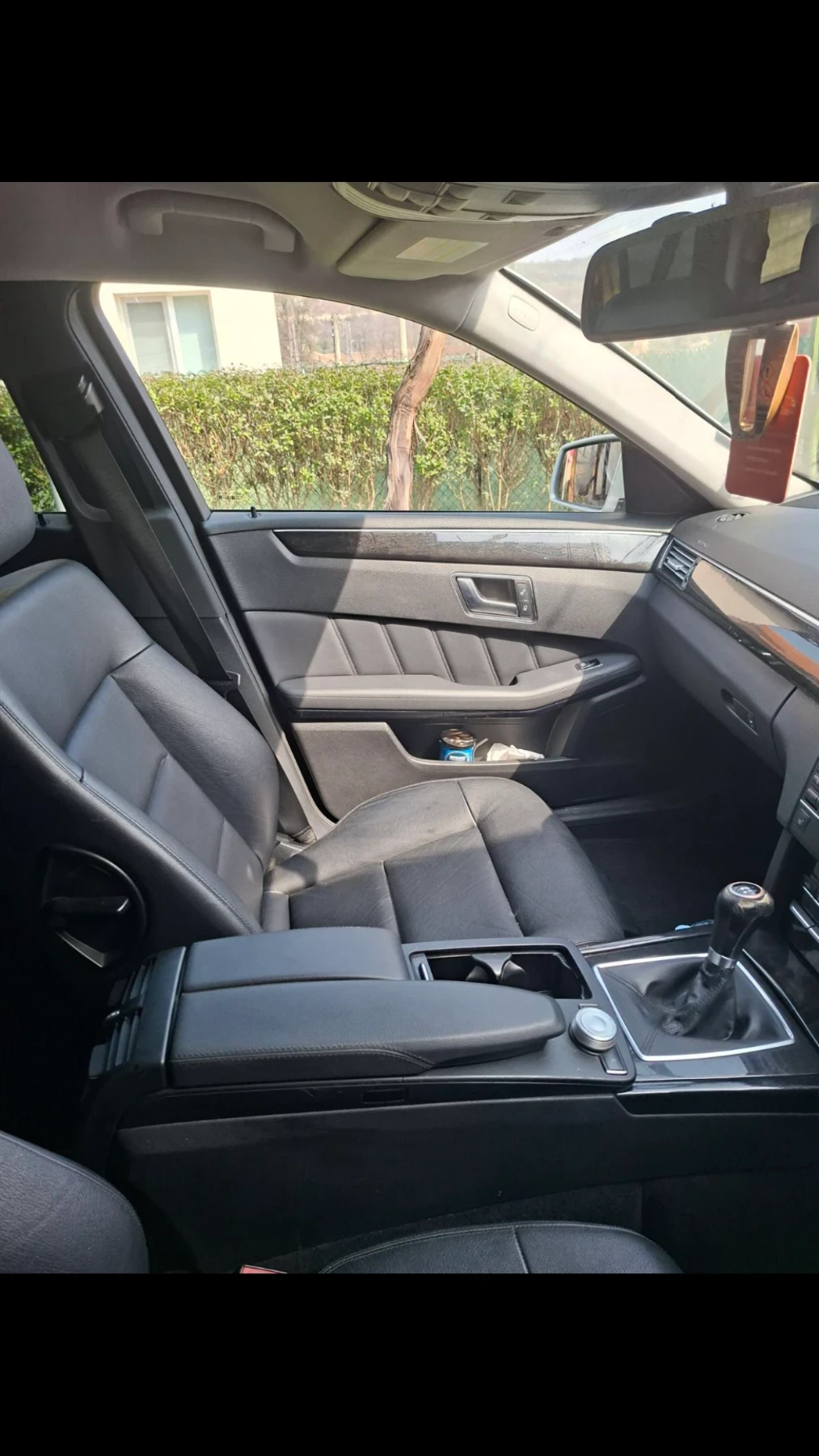 Mercedes-Benz E 220, снимка 13 - Автомобили и джипове - 53916760