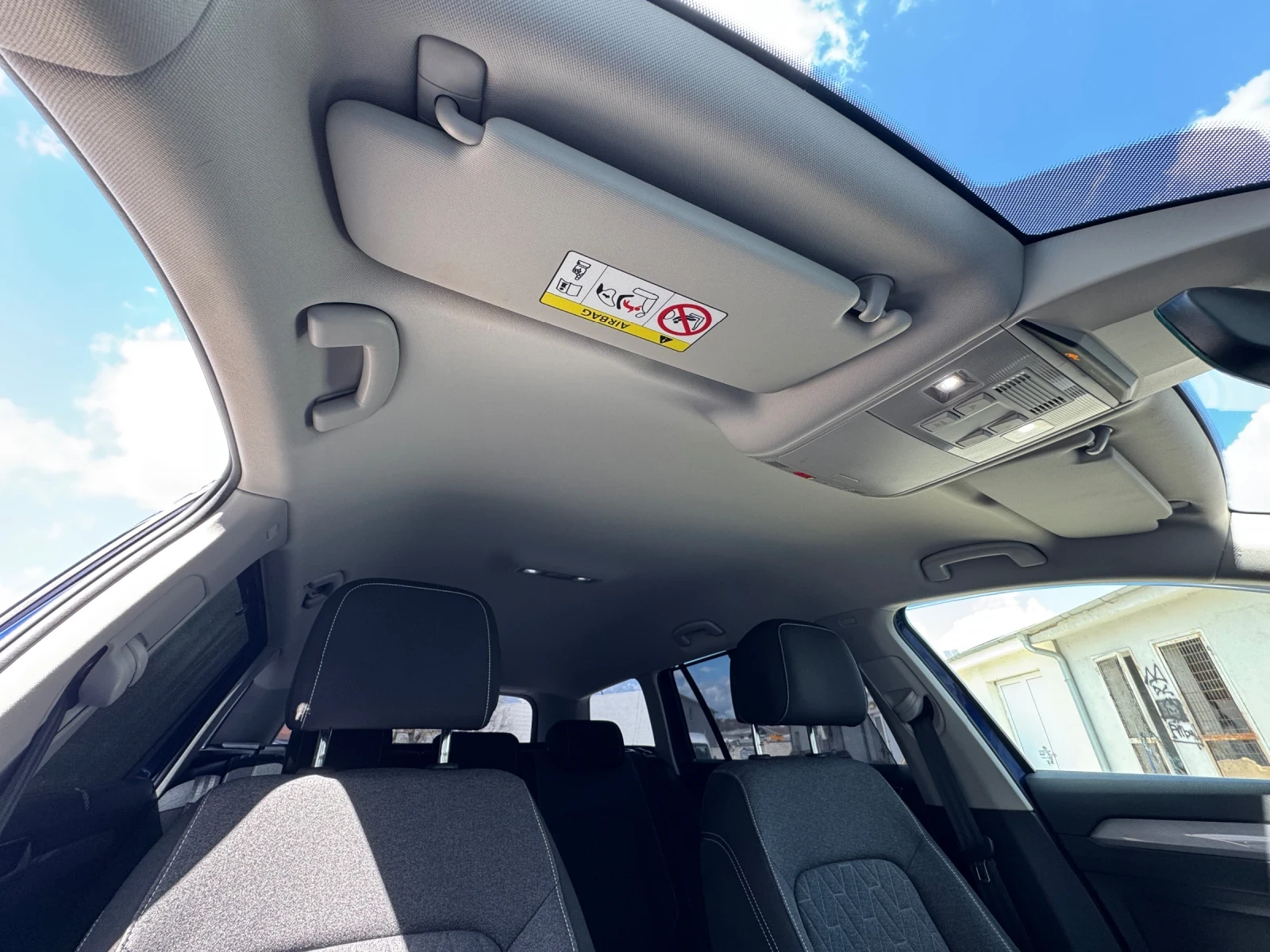 VW Passat 2.0TDi R-Line, снимка 15 - Автомобили и джипове - 54170351