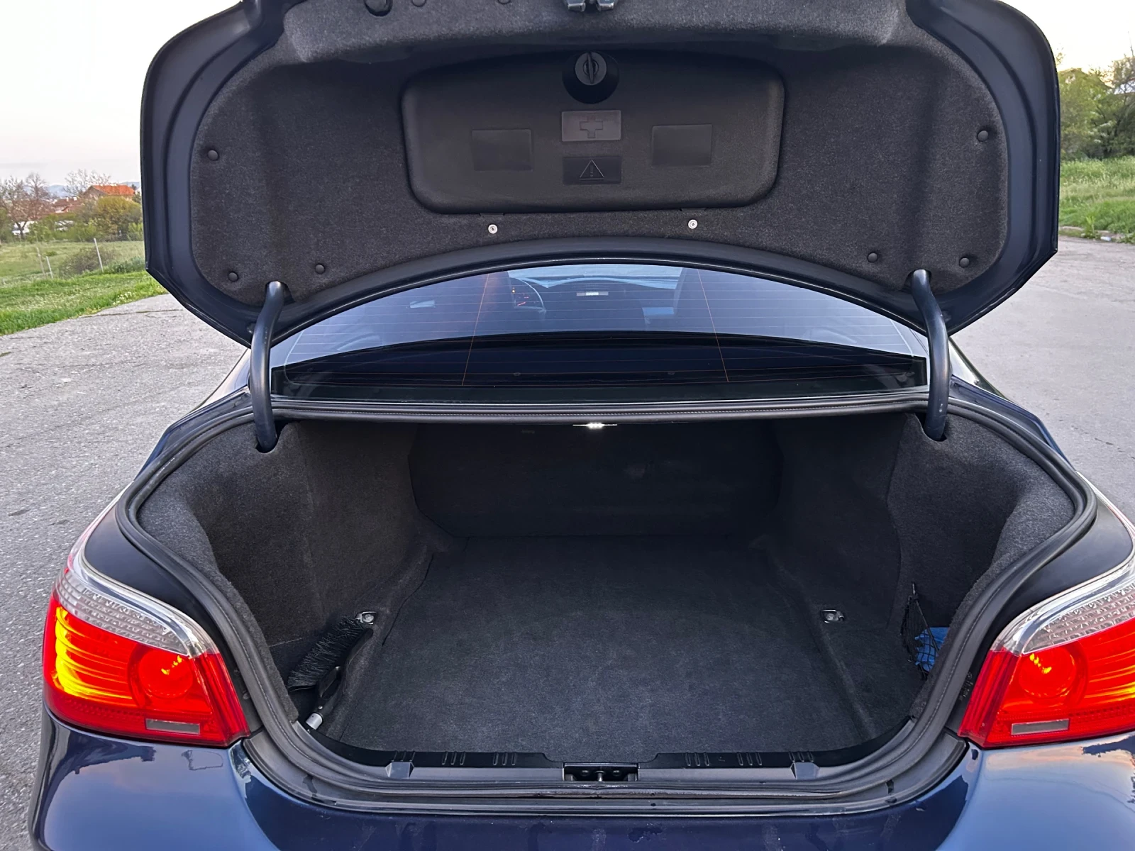 BMW 525, снимка 13 - Автомобили и джипове - 54306127