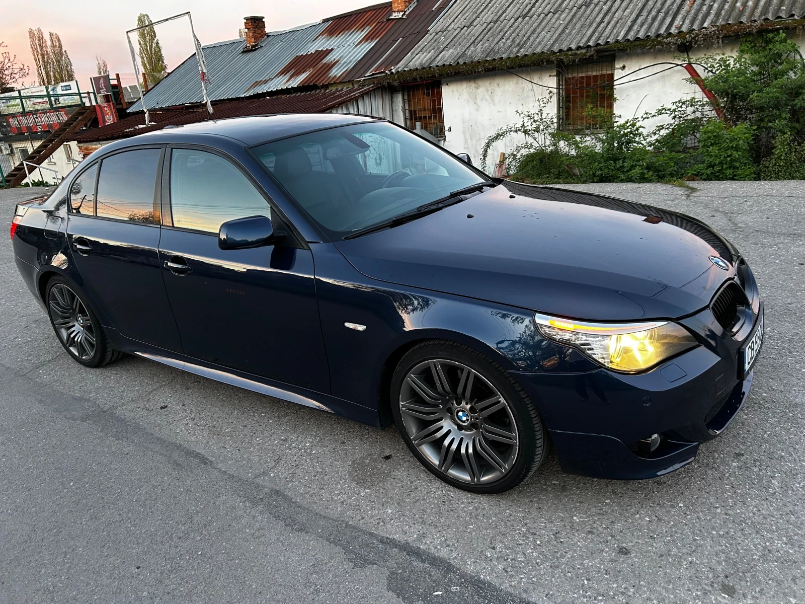 BMW 525, снимка 2 - Автомобили и джипове - 54306127