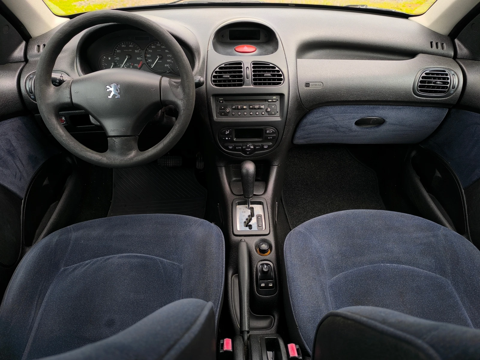 Peugeot 206 -1.6i-109кс-АВТОМАТИК-КЛИМАТРОНИК-, снимка 10 - Автомобили и джипове - 54573412