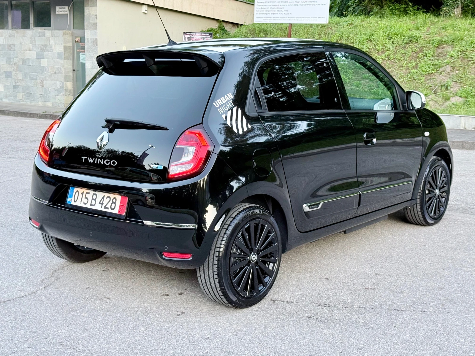 Renault Twingo Electric* Urban Night X* В Гаранция* Лизинг* , снимка 4 - Автомобили и джипове - 54899175