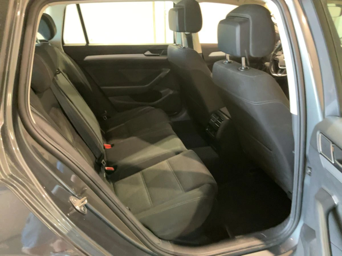 VW Passat 2.0TDI EURO6 ОЧАКВАН ВНОС, снимка 6 - Автомобили и джипове - 55088044