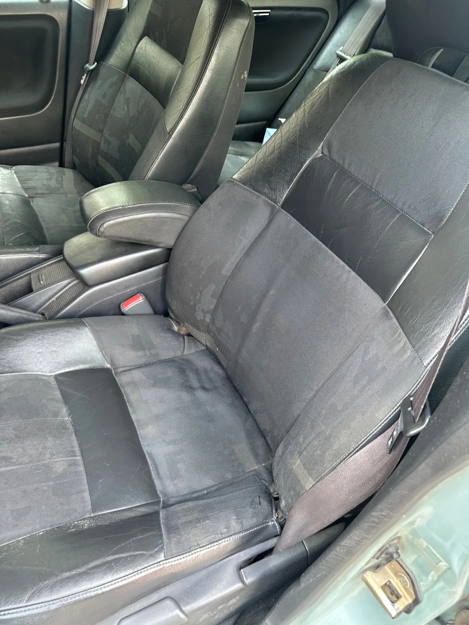 Volvo V40 1.800, снимка 6 - Автомобили и джипове - 55128460