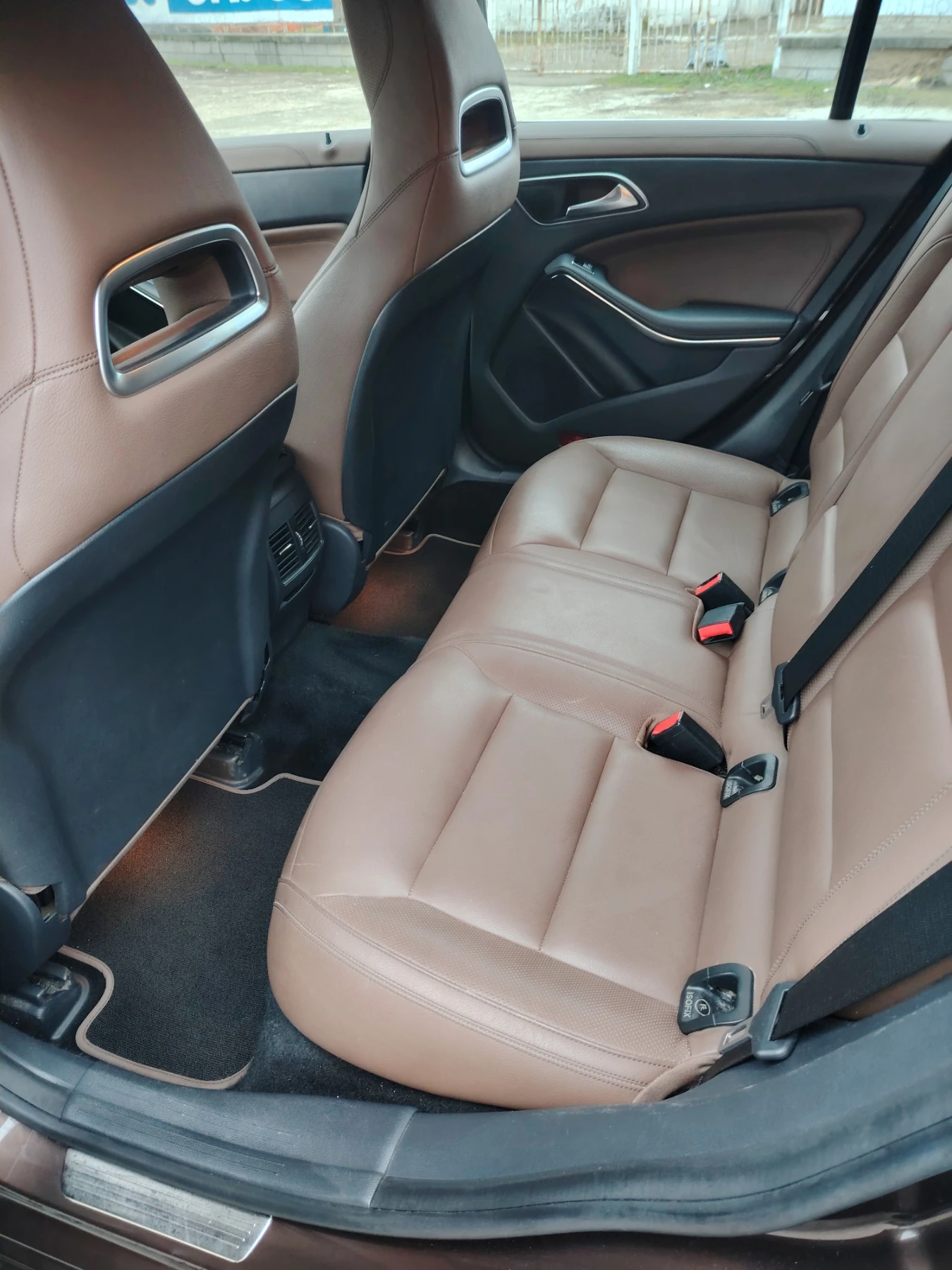 Mercedes-Benz CLA 250 AMG 4X4, снимка 9 - Автомобили и джипове - 55327758