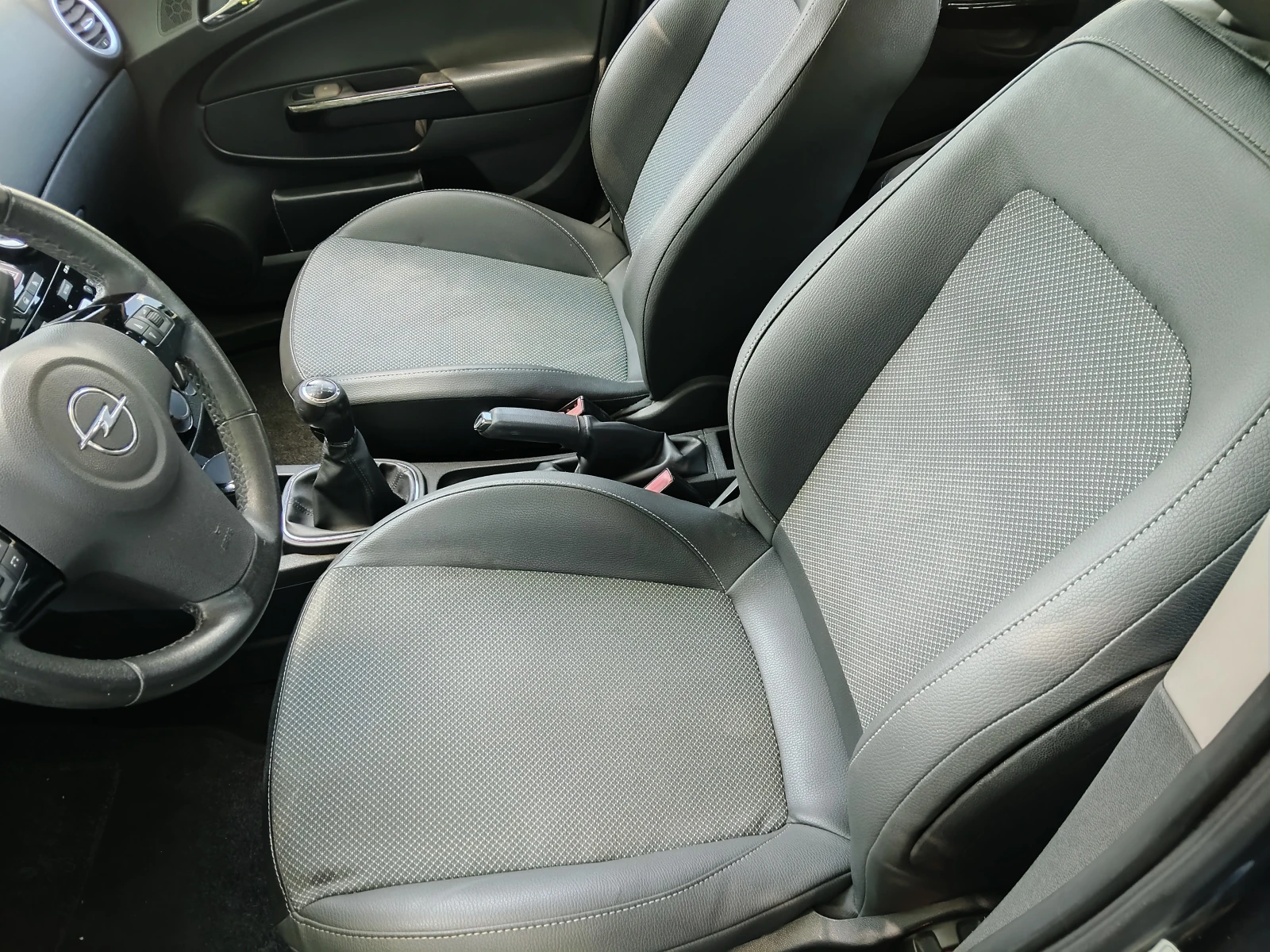 Opel Corsa 1, 2i 80ps COSMO, снимка 7 - Автомобили и джипове - 55390420