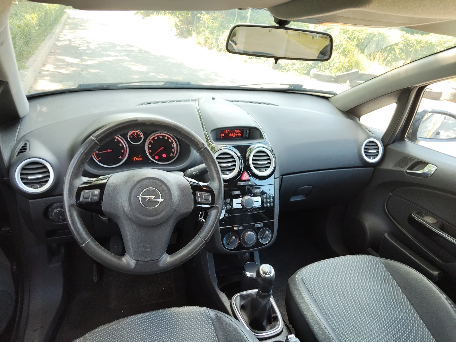 Opel Corsa 1, 2i 80ps COSMO, снимка 6 - Автомобили и джипове - 55390420