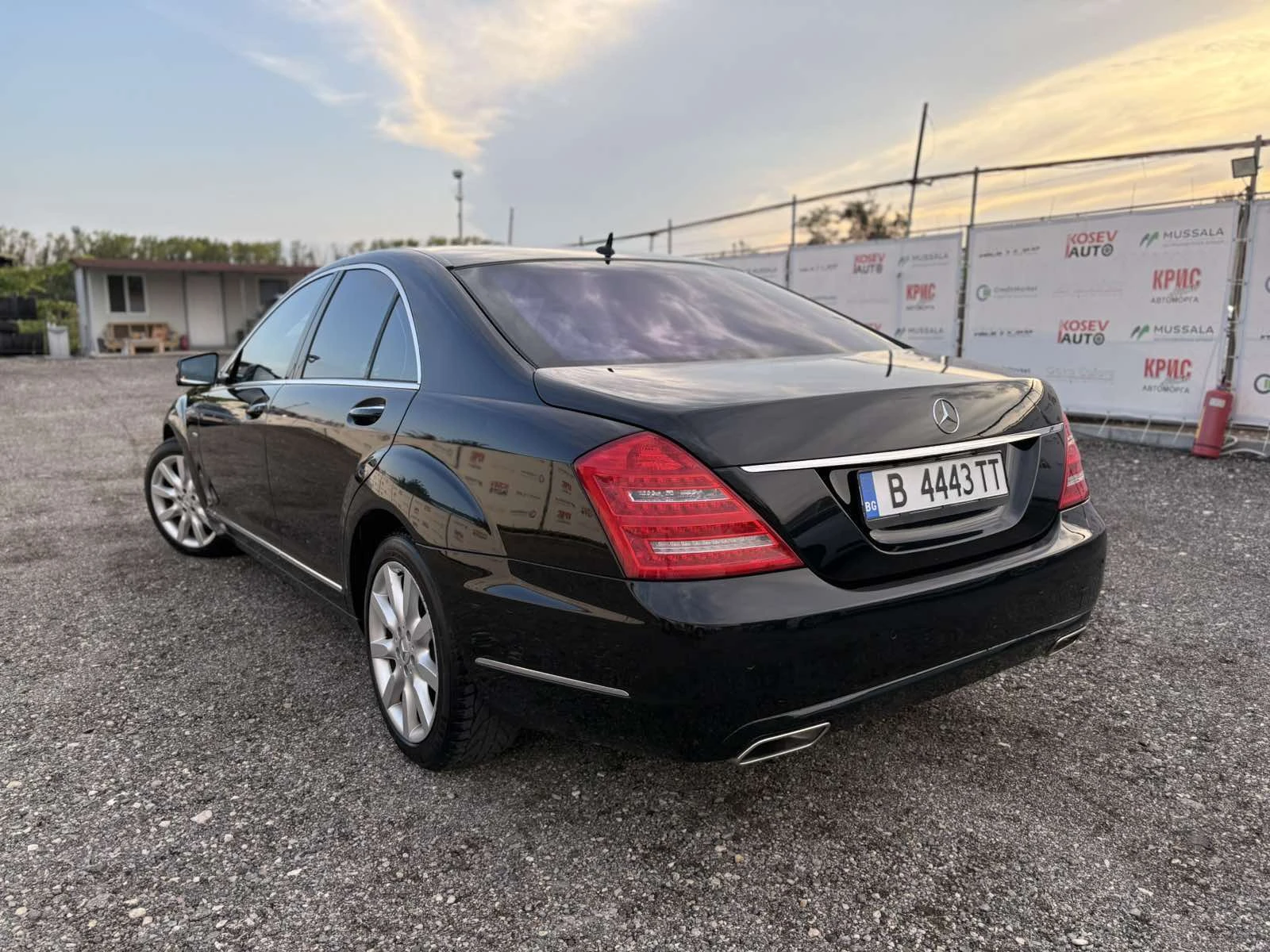 Mercedes-Benz S 350, снимка 4 - Автомобили и джипове - 55946886