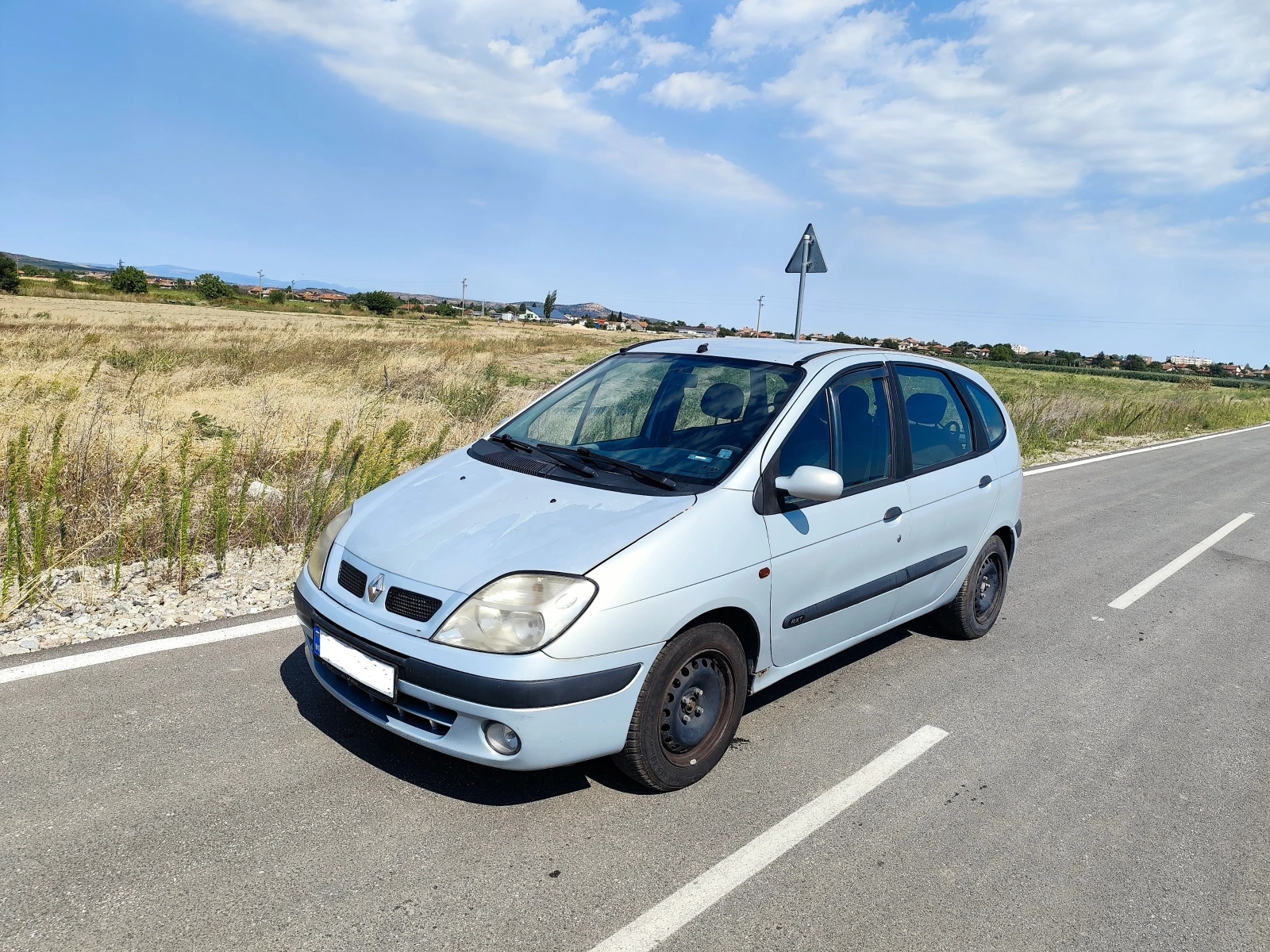 Renault Scenic 1.6, снимка 4 - Автомобили и джипове - 55970148
