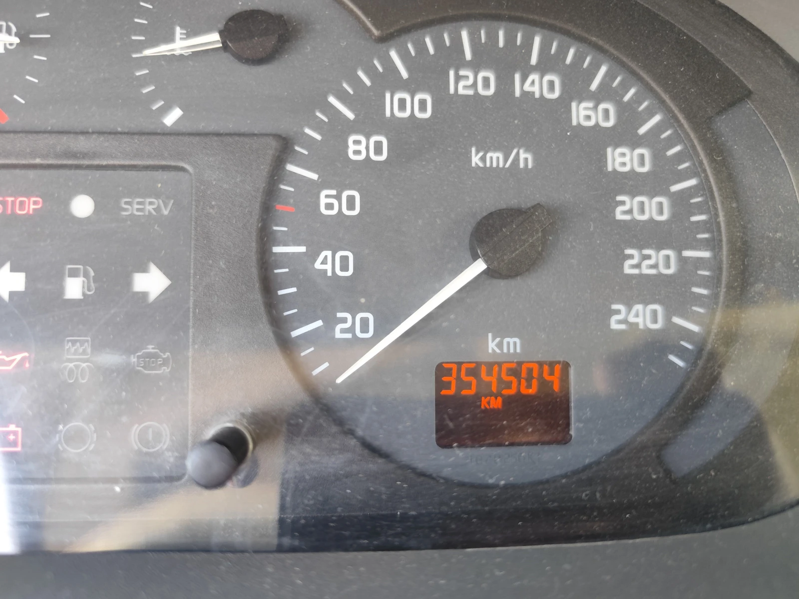 Renault Scenic 1.6, снимка 6 - Автомобили и джипове - 55970148
