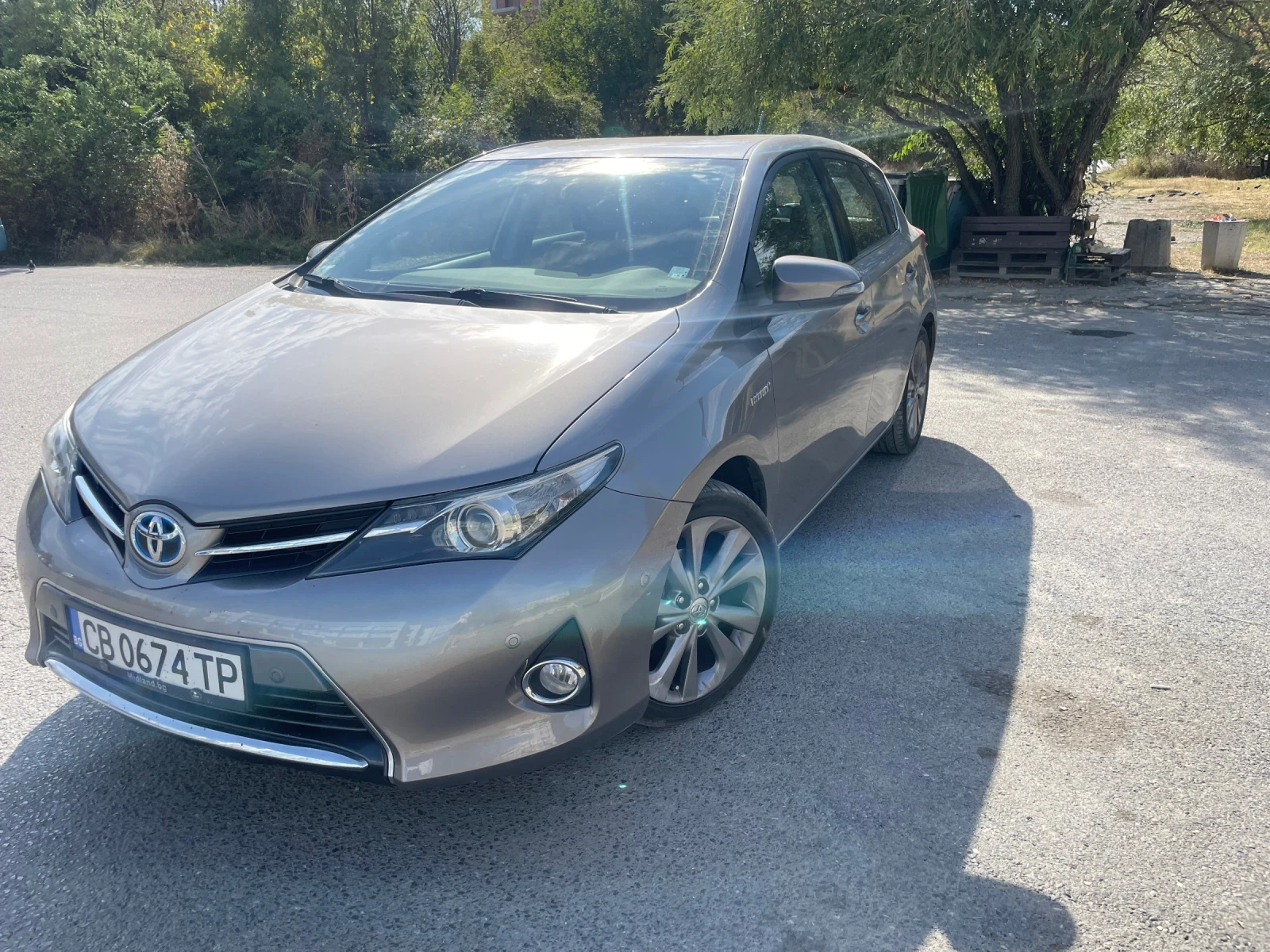 Toyota Auris, снимка 2 - Автомобили и джипове - 56149871