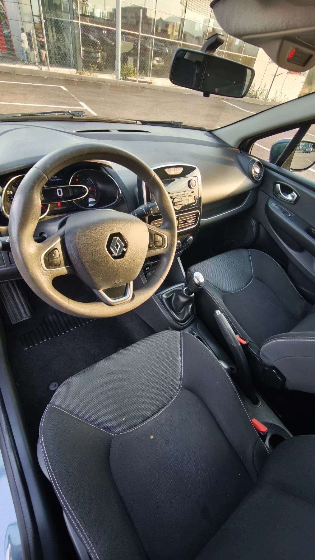 Renault Clio, снимка 11 - Автомобили и джипове - 56480607
