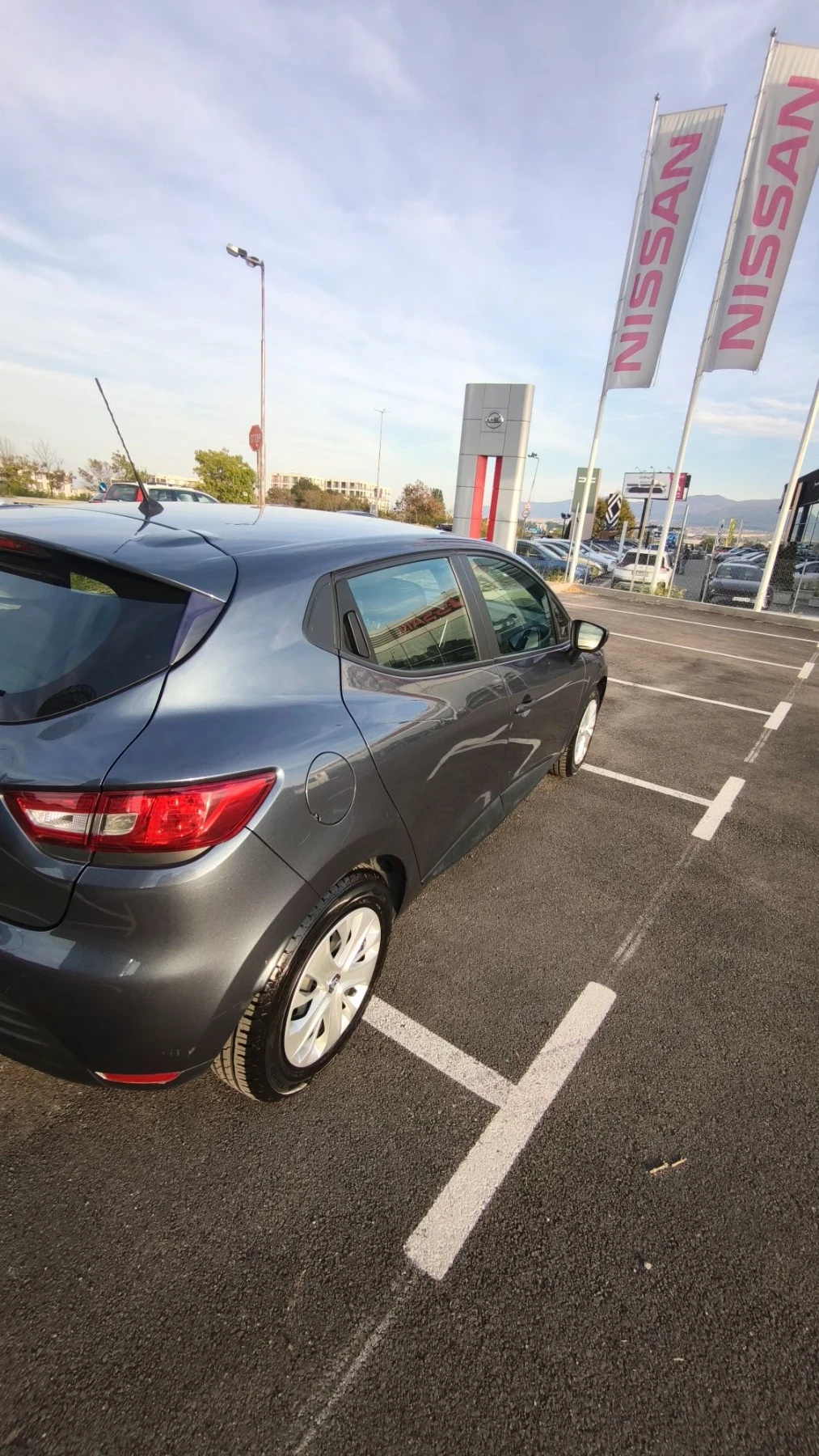 Renault Clio, снимка 10 - Автомобили и джипове - 56480607
