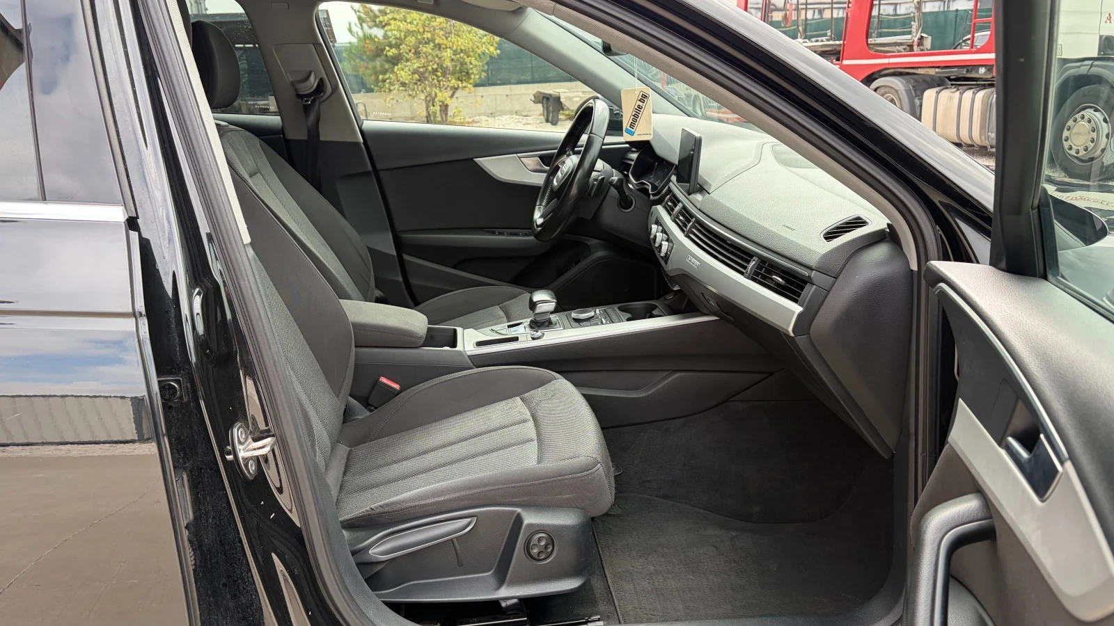 Audi A4 2.0TDI Quattro, снимка 12 - Автомобили и джипове - 56644633