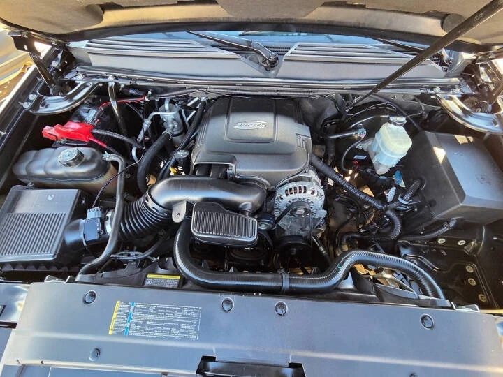 Chevrolet Tahoe, снимка 9 - Автомобили и джипове - 54345572