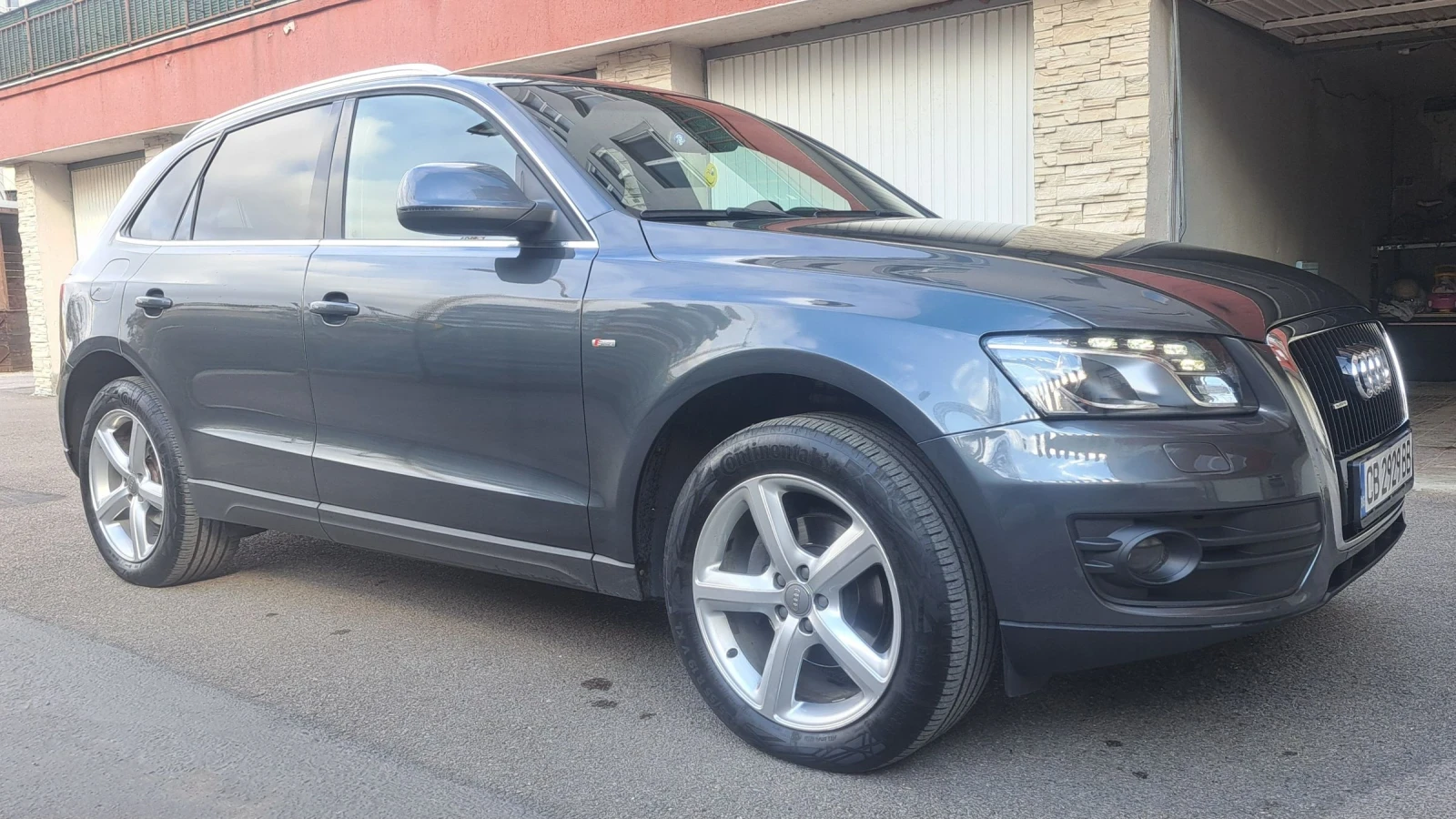 Audi Q5 2.0TDI    S Line - изображение 8