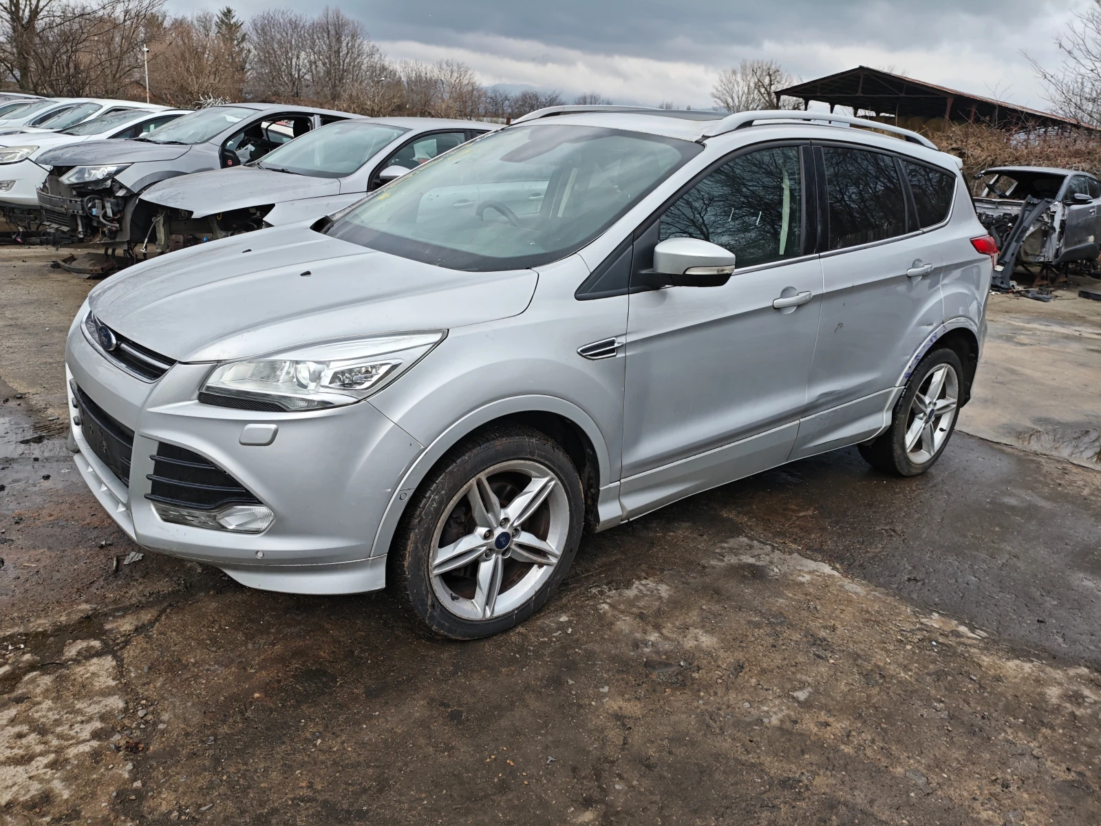 Ford Kuga 2.0tdci, снимка 3 - Автомобили и джипове - 48031483