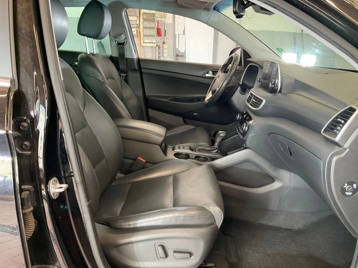Hyundai Tucson 2.0* CRDi* Hybrid* Premium* 4WD - изображение 9