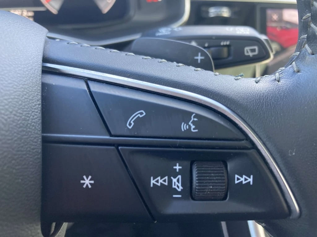 Audi Q8 * Premium * CARFAX * ��� ������������ ������ | Mobile.bg � ����������� 16