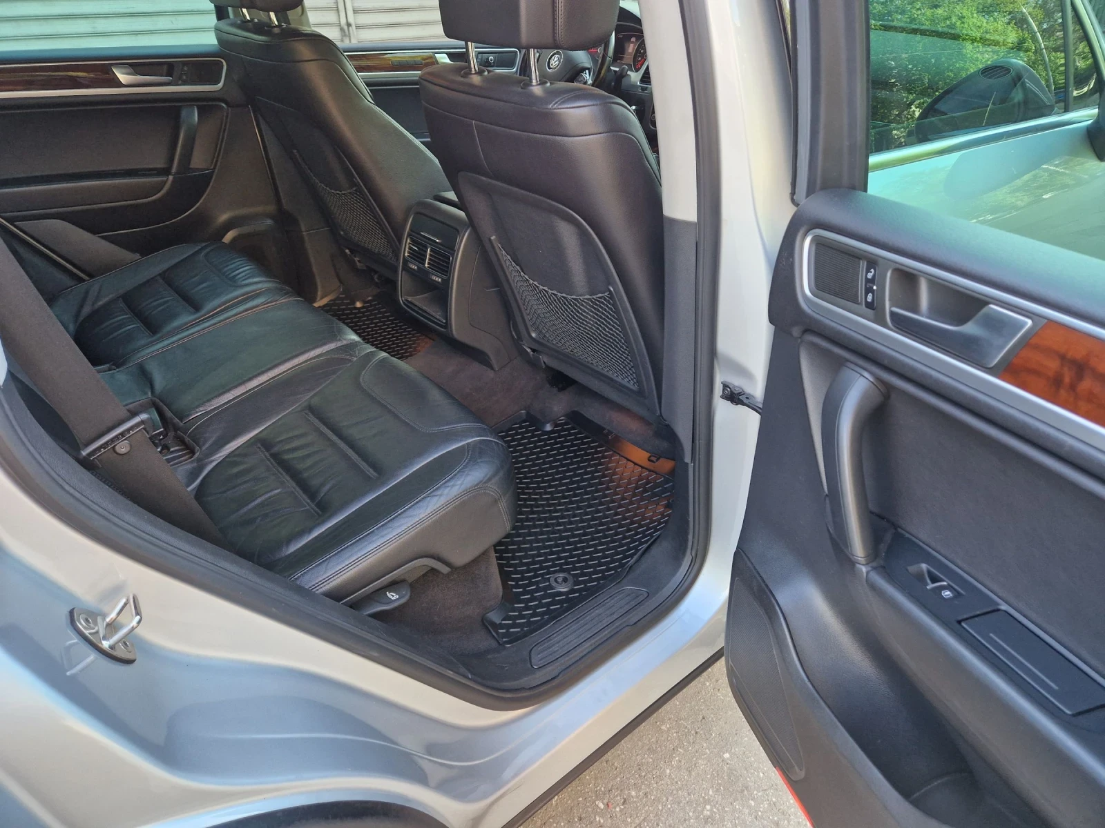 VW Touareg 3.0TDI, 239�.�, 8��������, ���� 5�  | Mobile.bg � ����������� 8