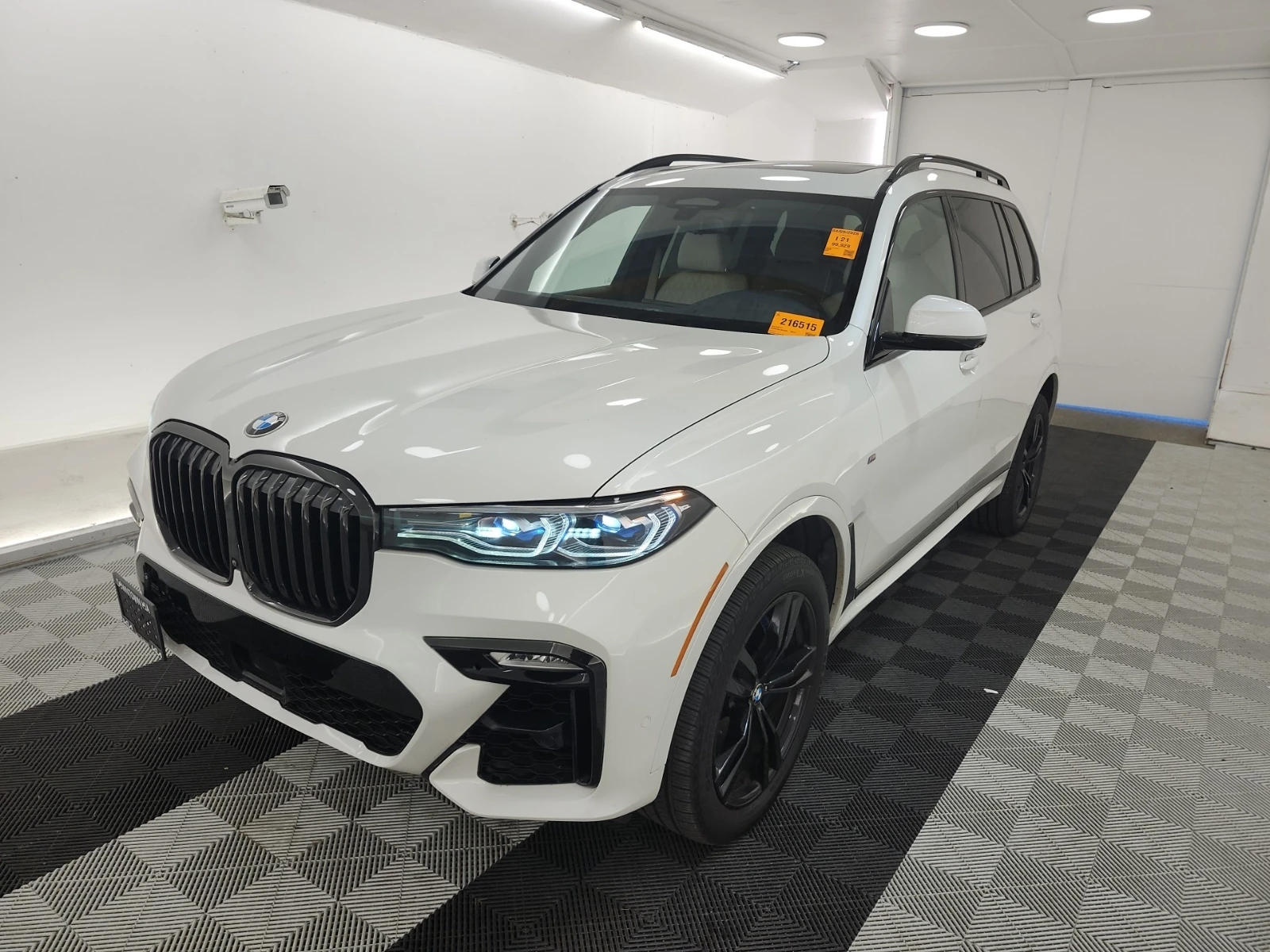 BMW X7 xDrive* МАСАЖ* HARMAN* SKY LOUNGE PANO* HUD* AMBIE