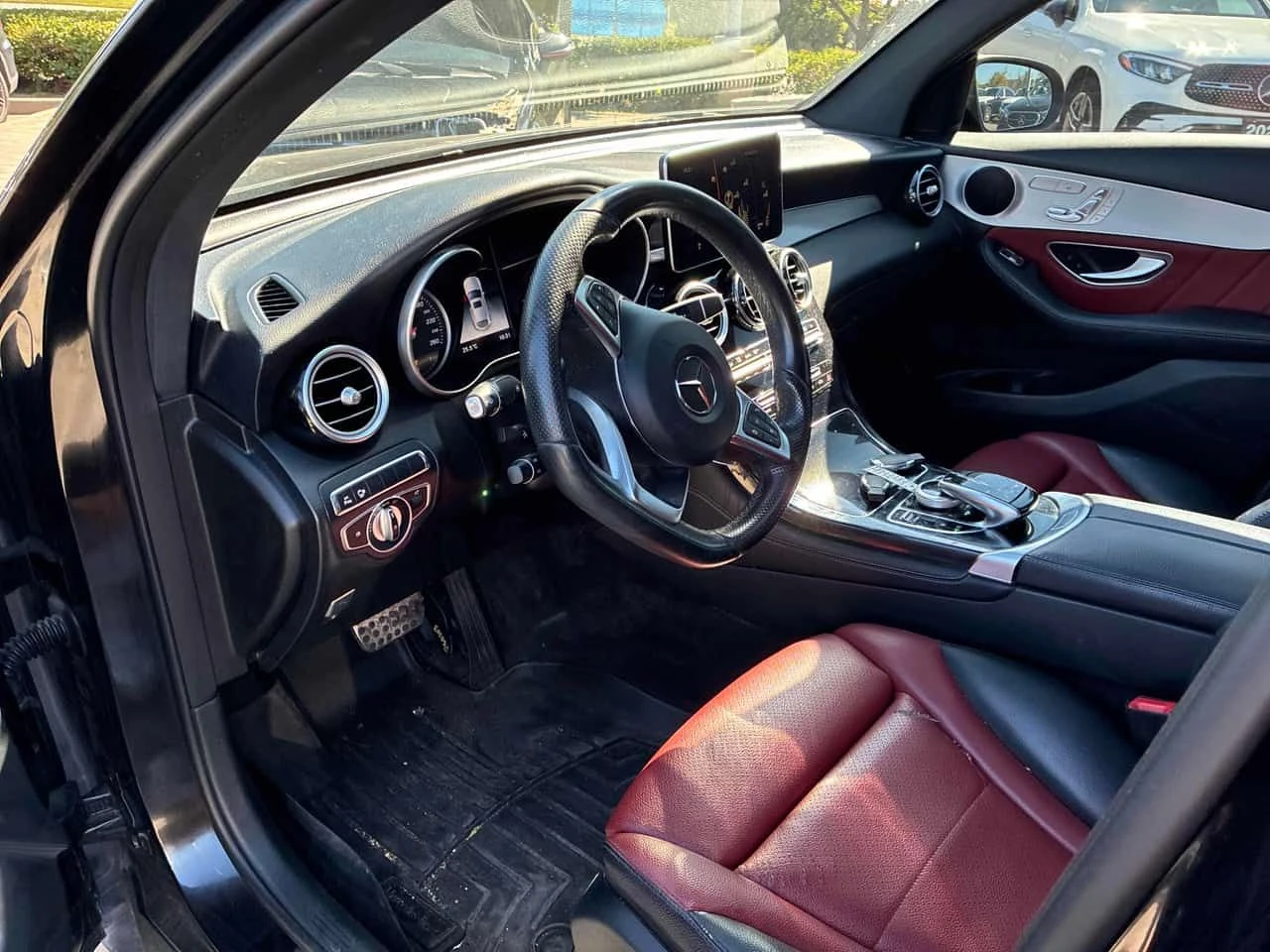 Mercedes-Benz GLC 300 * CARFAX * ОПЦИЯ ЗА ФИНАНСИРАНЕ, снимка 5 - Автомобили и джипове - 55505414