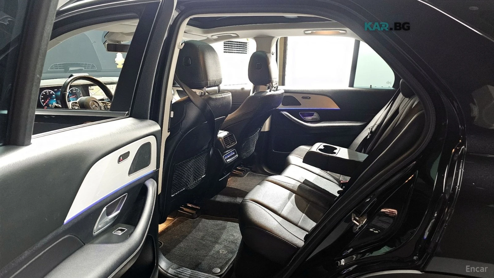 Mercedes-Benz GLE 300 AMG* ПАМЕТ* 360 КАМЕРА* ПАНО* ПОДГРЕВ* , снимка 11 - Автомобили и джипове - 56070762