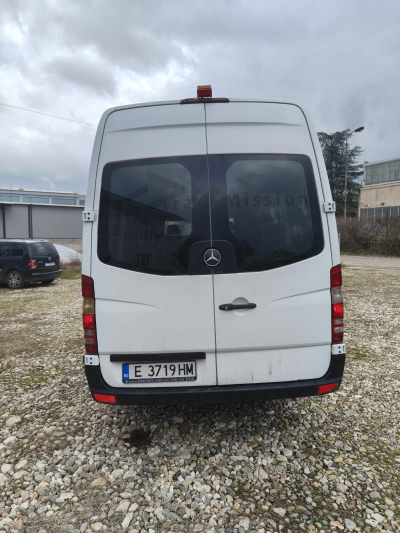 Mercedes-Benz 310 CDI, снимка 5 - Бусове и автобуси - 53362249