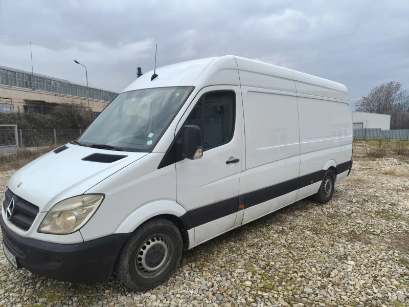 Mercedes-Benz 310 CDI, снимка 2 - Бусове и автобуси - 53362249