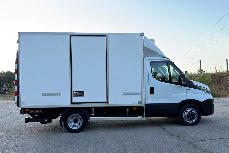Iveco 35c18 HI-MATIC* ХЛАДИЛЕН-27* БОРД+ ВРАТИ* КЛИМА* ТОК* N1, снимка 4 - Бусове и автобуси - 55599113
