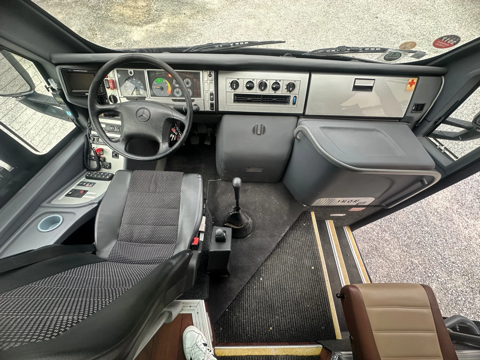 Mercedes-Benz Vario Unvi 818, VIP, снимка 14 - Бусове и автобуси - 51012556