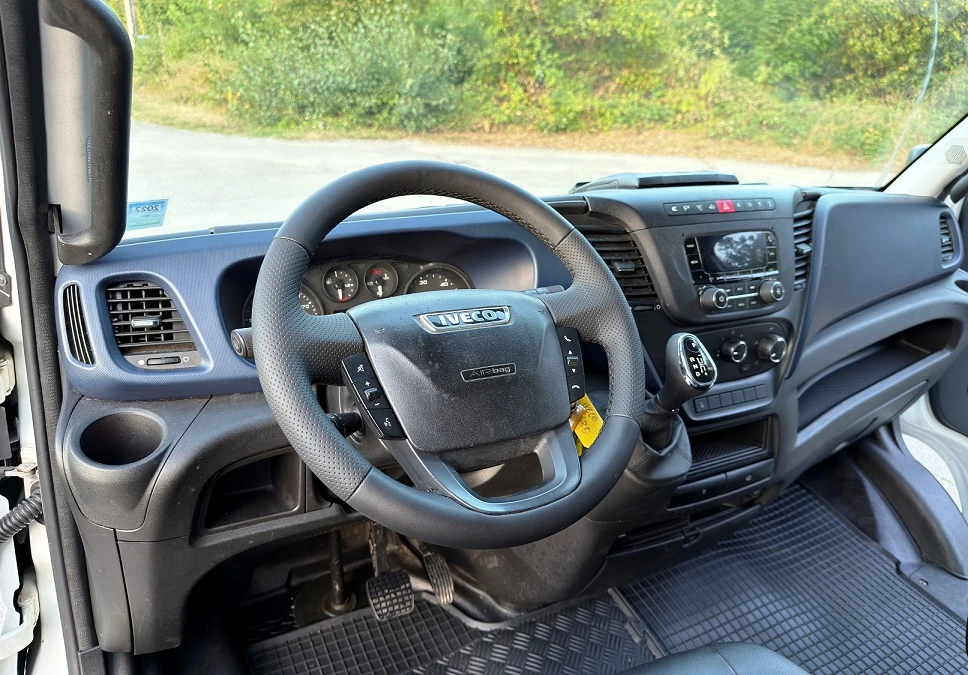 Iveco 35c18 HI-MATIC* ХЛАДИЛЕН-27* БОРД+ ВРАТИ* КЛИМА* ТОК* N1, снимка 11 - Бусове и автобуси - 55599113