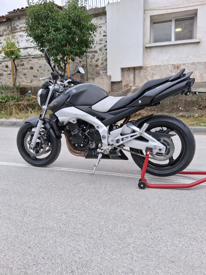 Suzuki Gsr 600, снимка 2 - Мотоциклети и мототехника - 52964270