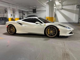 Ferrari F8 * TRIBUTO * CARFAX *  , снимка 3