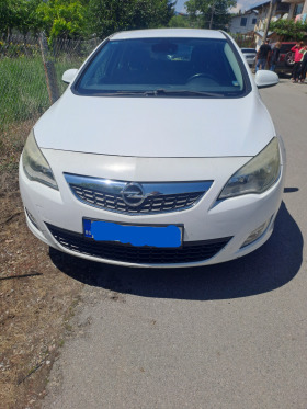 Opel Astra 1.7, снимка 1 - Автомобили и джипове - 45602503