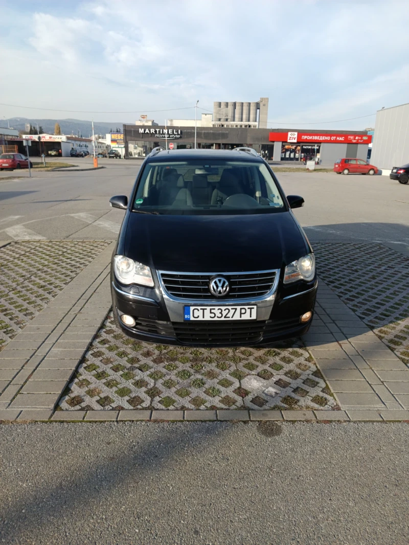 VW Touran Dsg 2.0 tdi 140 к.с bmm, снимка 3 - Автомобили и джипове - 48042132