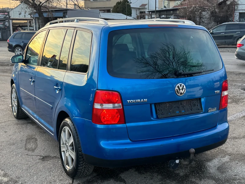 VW Touran, снимка 2 - Автомобили и джипове - 48394995