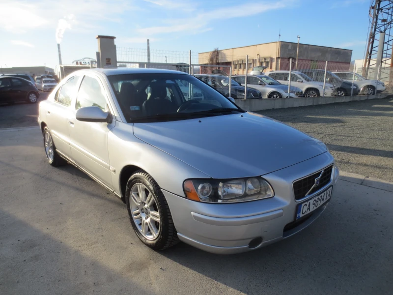 Volvo S60 2.4 D-5, снимка 3 - Автомобили и джипове - 48572928