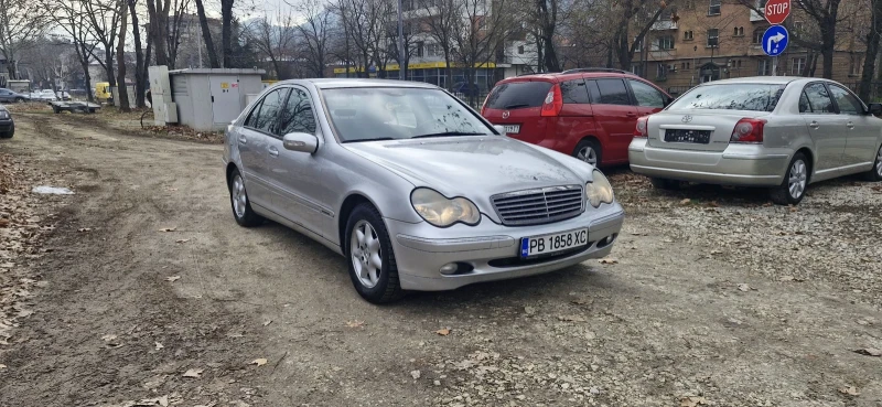 Mercedes-Benz C 220  150к.с. Автоматик, Автопилот, Климатроник, снимка 3 - Автомобили и джипове - 48766655