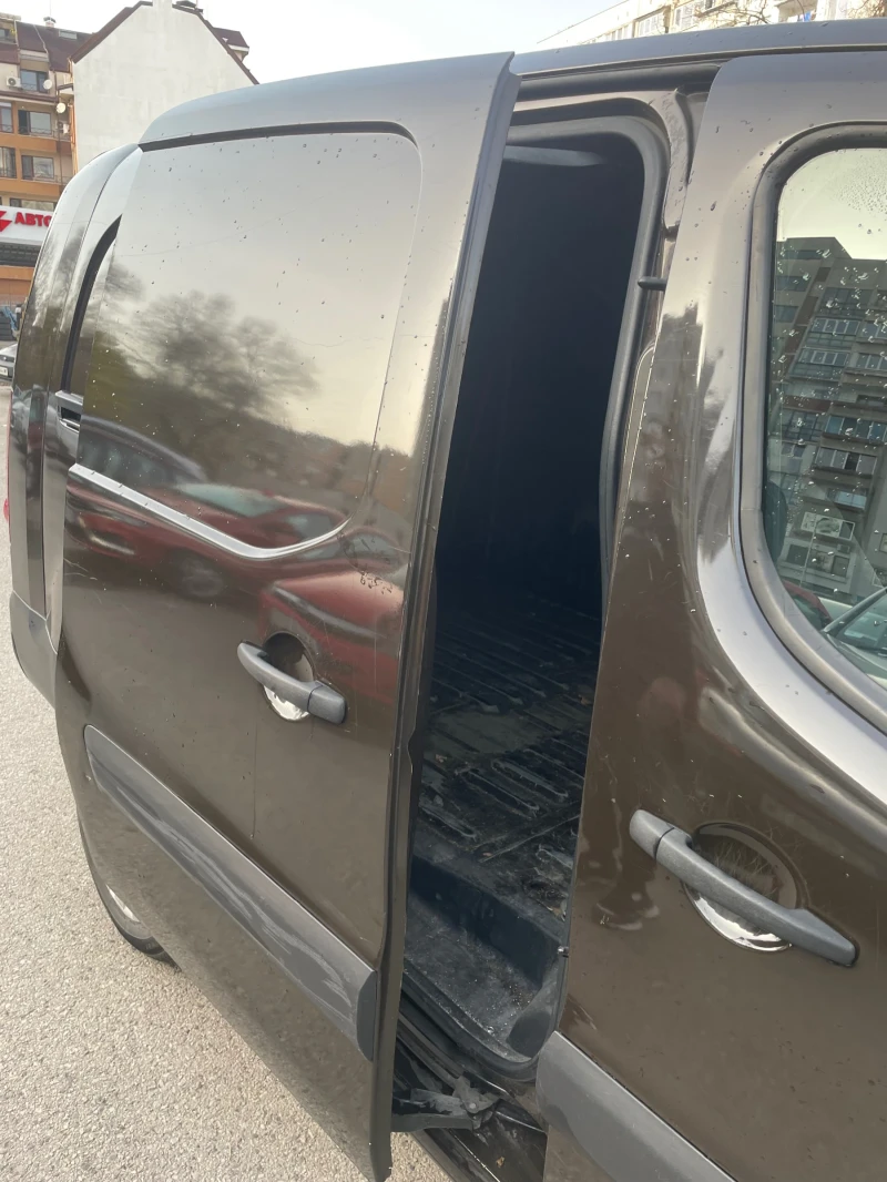 Citroen Berlingo 1.6 90 кс 🔝 Дълга база, снимка 9 - Автомобили и джипове - 52431400