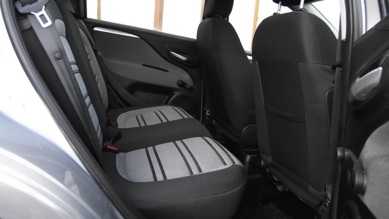 Fiat Punto 1.4.i.82.k.с.Газ бензин.5.100 км., снимка 16 - Автомобили и джипове - 52537577