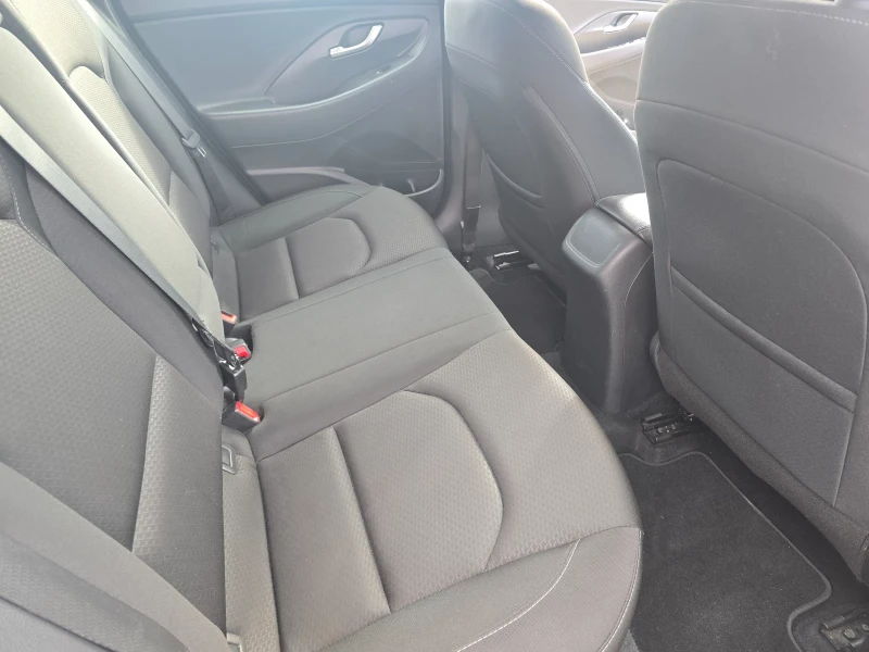 Hyundai I30 1.6 crdi /136cc, снимка 12 - Автомобили и джипове - 53391358