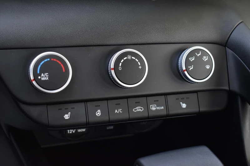 Hyundai Elantra Hyundai Elantra Preferre* АвтоКредит* (ЦЕНА ДО БГ), снимка 16 - Автомобили и джипове - 53435856