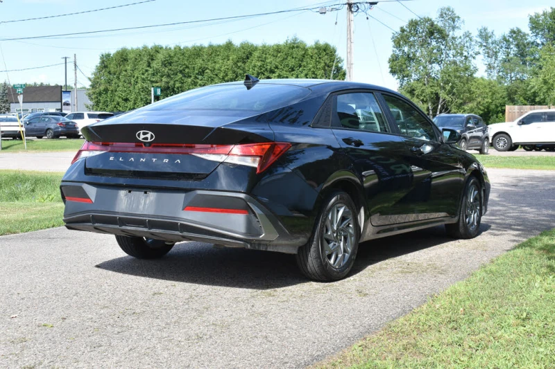 Hyundai Elantra Hyundai Elantra Preferre* АвтоКредит* (ЦЕНА ДО БГ), снимка 6 - Автомобили и джипове - 53435856