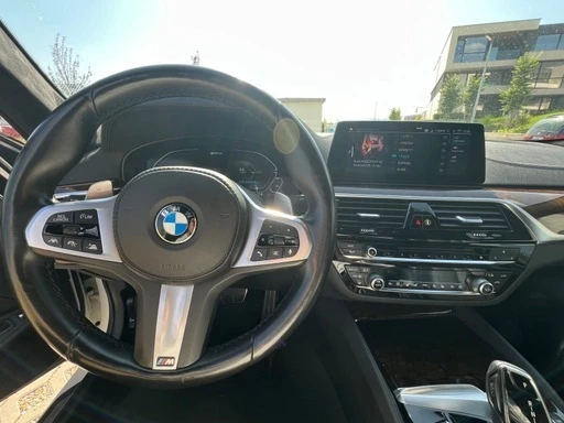 BMW 530E xDrive iPerformance* 1-ви собственик* Лизинг, снимка 8 - Автомобили и джипове - 46620808