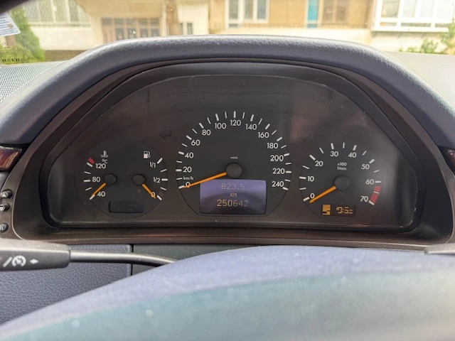 Mercedes-Benz E 200 | Mobile.bg � ����������� 8