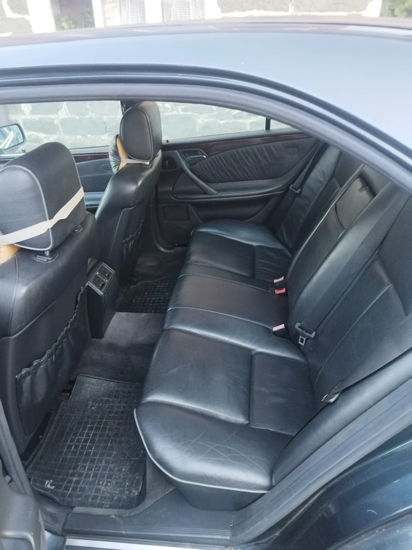 Mercedes-Benz E 220 CDI - изображение 6
