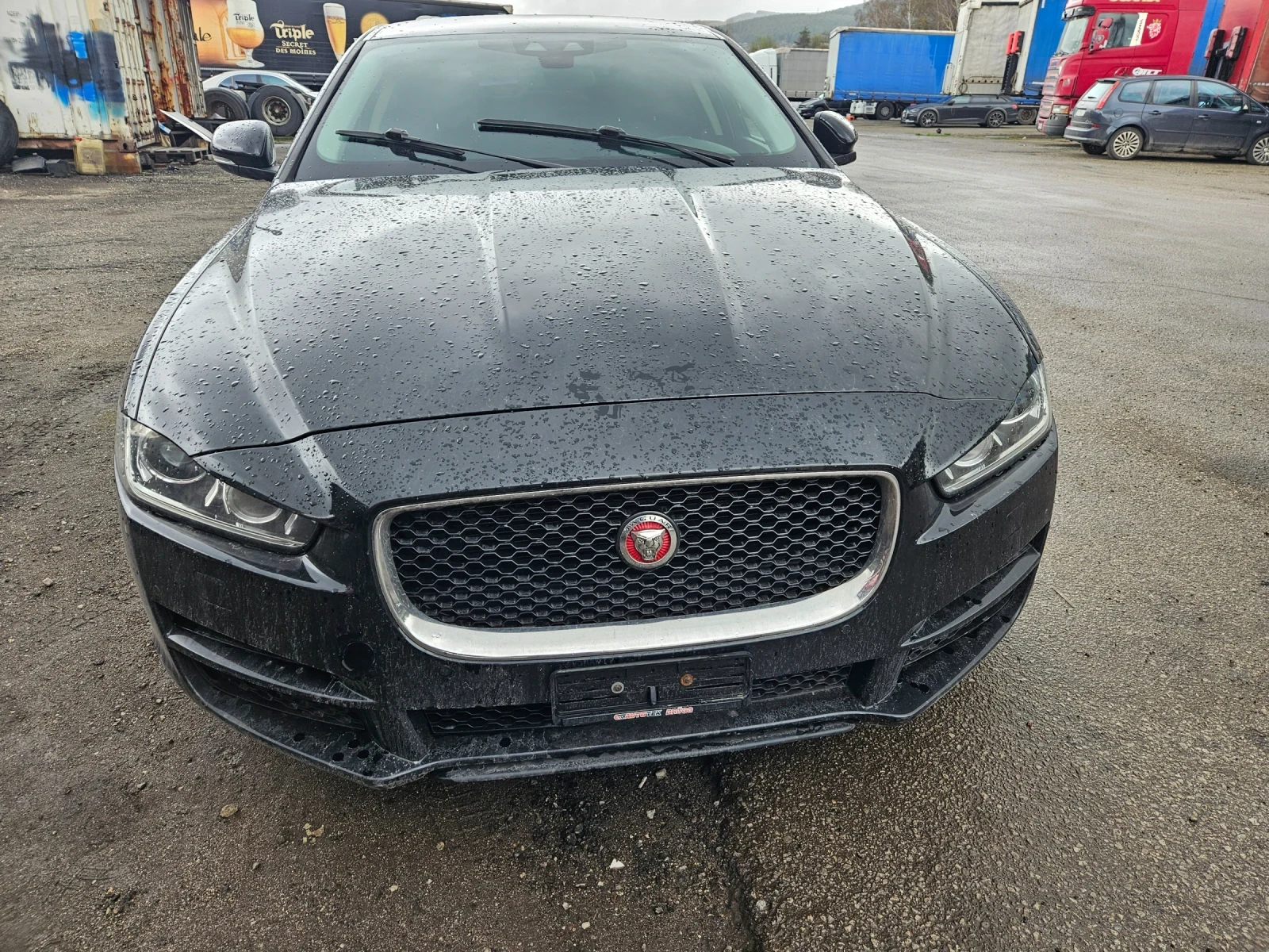 Jaguar XE 2.0dizel 163ks 2016god - изображение 2