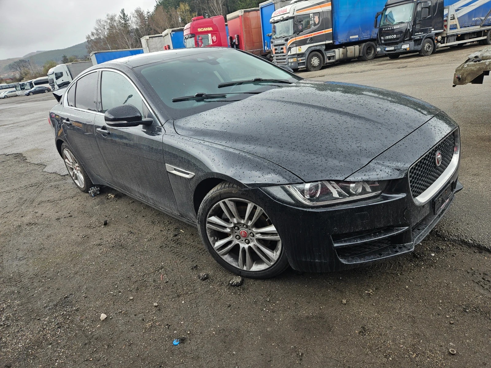 Jaguar XE 2.0dizel 163ks 2016god - изображение 3